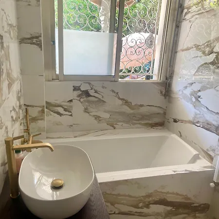 Appartement Bel Cap D Avec Terrasses Et Jardins Antibes