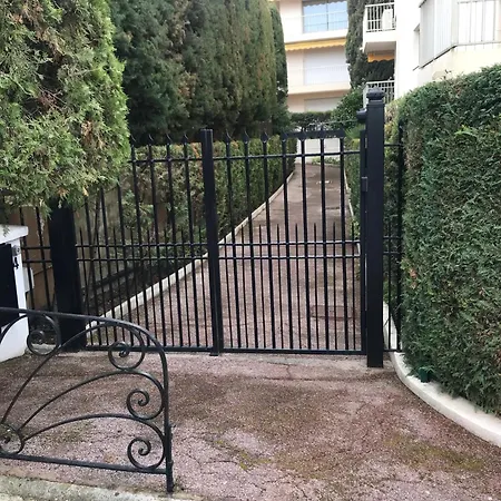Bel Cap D Avec Terrasses Et Jardins Apartamento Antibes